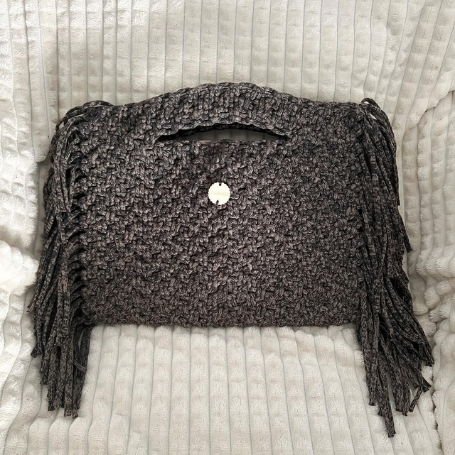 SAC BOHÈME A FRANGES EN TRICOTINE 