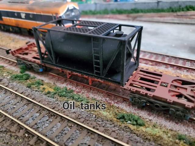 Oil tanker (body only)