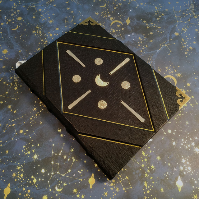Grimoire cuir "Lune Noire"