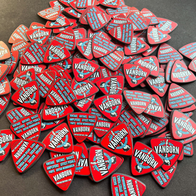 The Vanborn Plectrum (Guitar Pick)