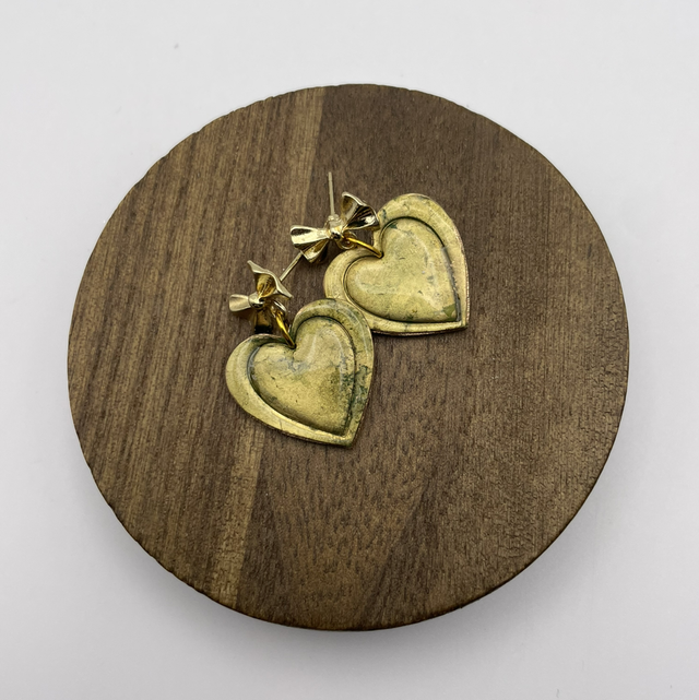 Gold and green heart earrings