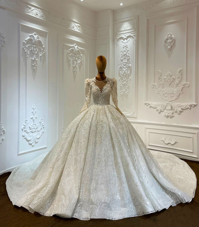 Robe de Mariée Princesse Luxury Handmade Col V Full Strass