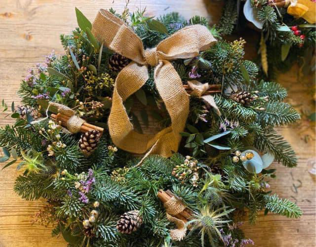 Winter Loveliness Wreath 