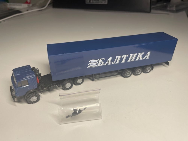 Kamaz Sattelschlepper BALTIKA Breweries 1/87