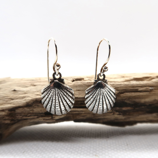 Shell Drop Earrings