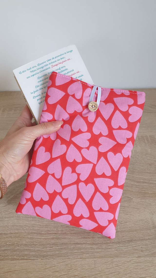 Pochette/ couvre livre grands cœurs rose