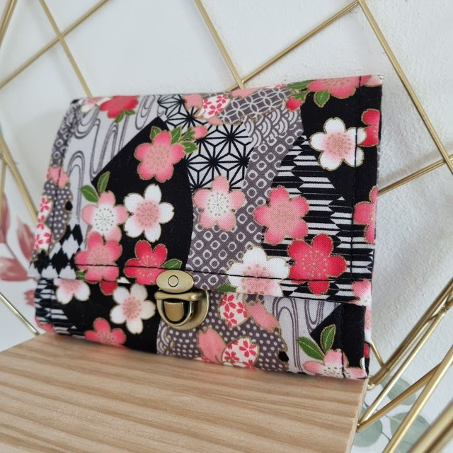 Portefeuille court Ă fermoir "Hanako" noir