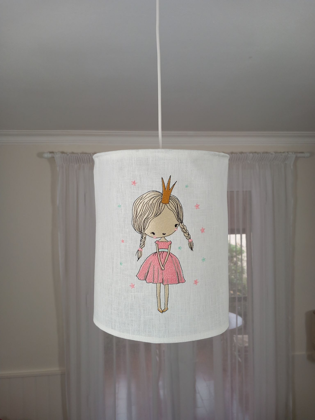 Abat-jour plafonnier en lin brodé Princesse diamètre 25 cm