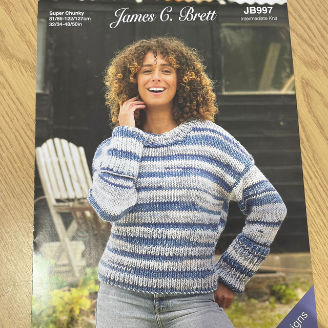 JB997 Ladies Jumper Super Chunky 