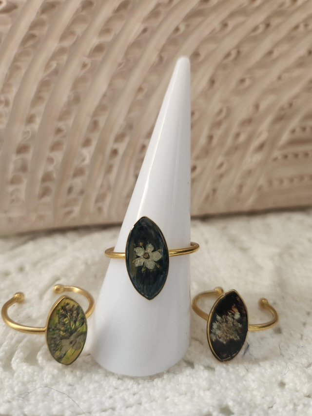 Bague ovale bleue or