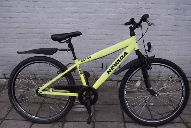 OUTLET Altec Nevada met terugtraprem (26 inch)