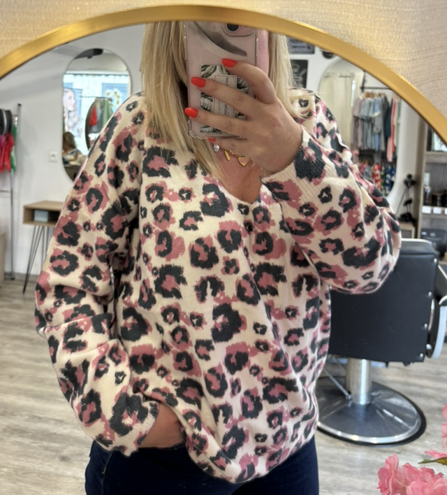 Pull léopard rose 