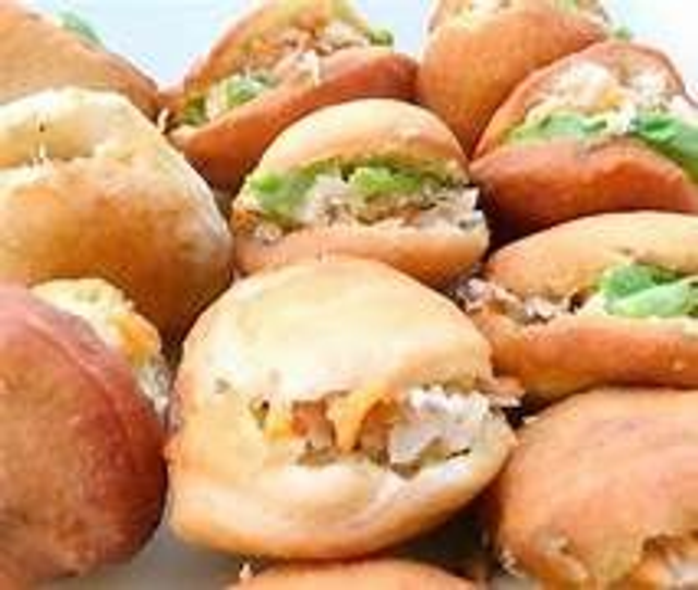 Minis bokits au choix : Poulet / Morue / Jambon-fromage