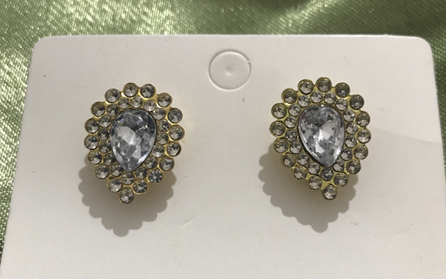 White Stone Stud Earrings - STU85