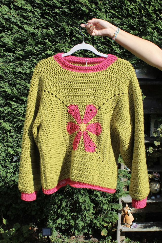 Chunky Flower Jumper 