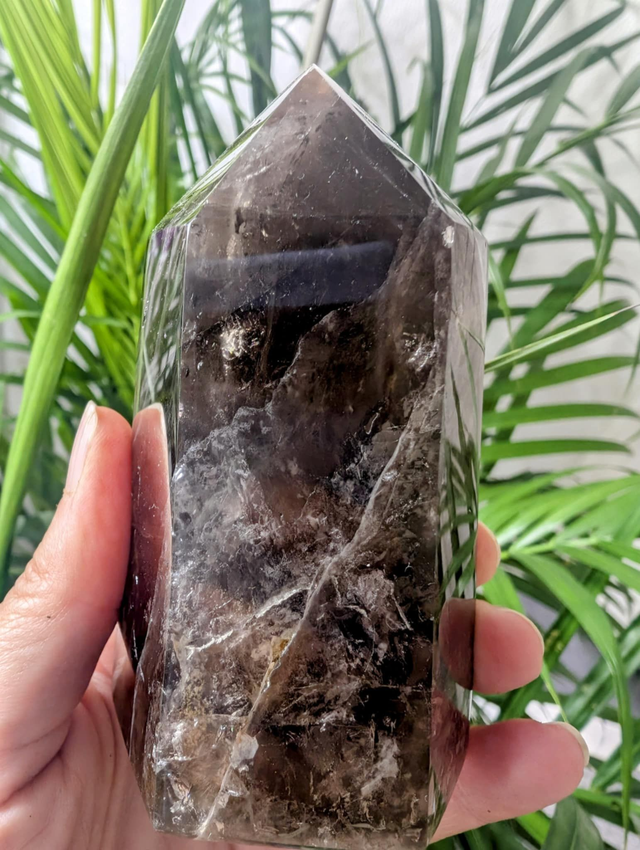 MORION QUARTZ -   weight 427g / size 10x5cm