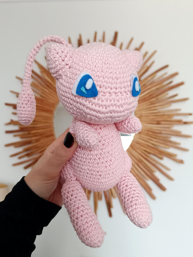 Mew amigurumi 