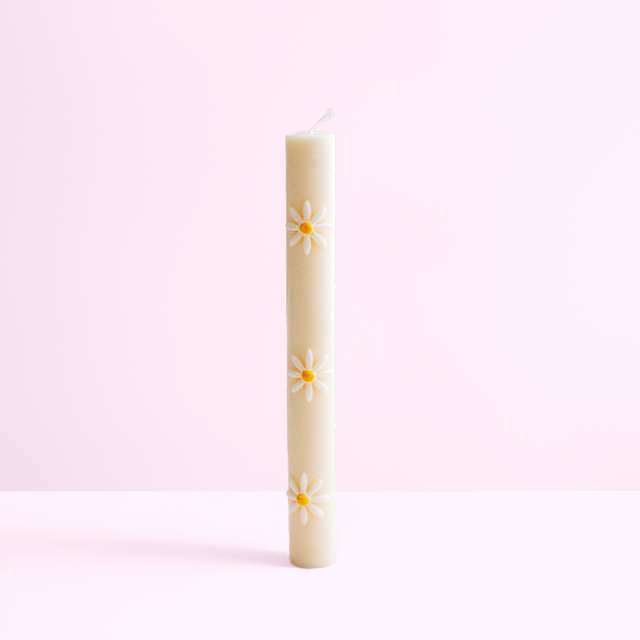 TheDEIJI No.1 – Handpainted Daisy Taper Candle | Yellow Floral Table Decor