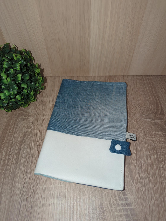 Protège carnet de santé 3