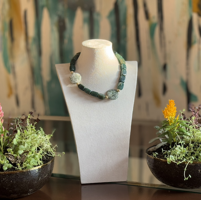 Collar Statement de Piedras Naturales