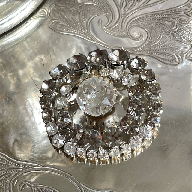 Vintage Brosche Glas grau / weiss