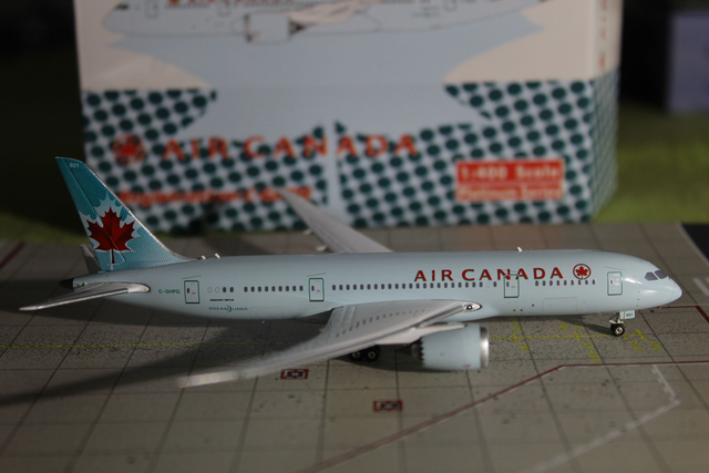 Air Canada B787-8 (C-GHPQ), 1:400, Phoenix
