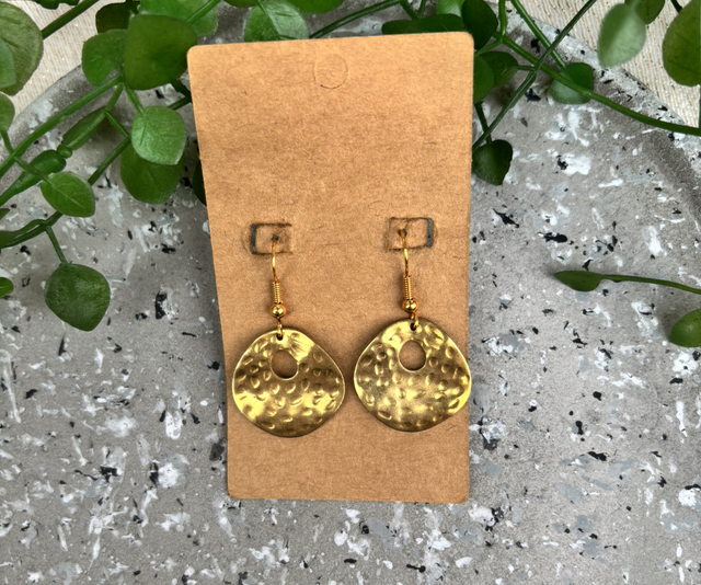 Boucles d’oreilles fantaisie dorées 