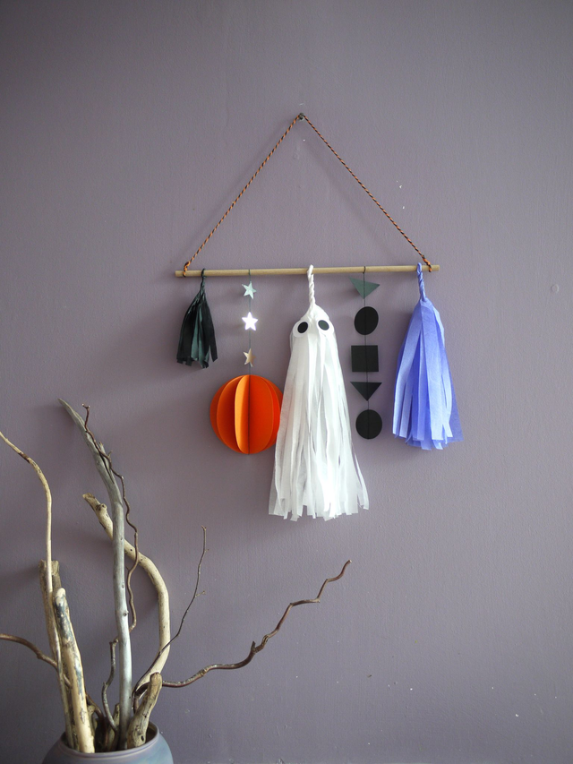 Halloween Scene wall hanging