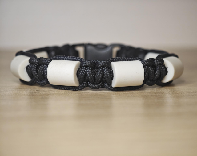 Bracelet pour vous, avec des perles de céramique EM-X contre les tiques 