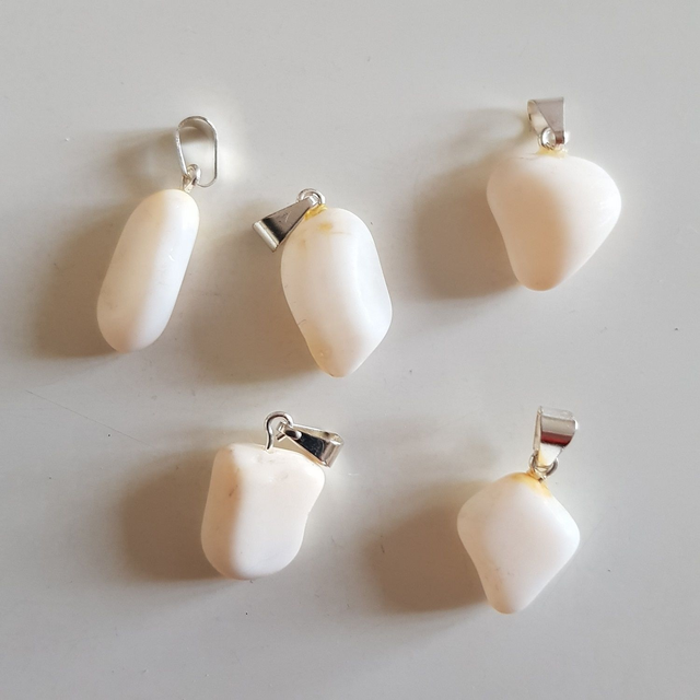 Opale blanche / pierre semi-précieuse