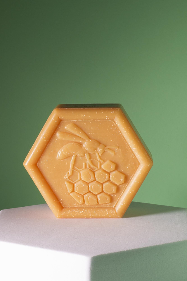 Sapone vegetale alla Pappa reale 