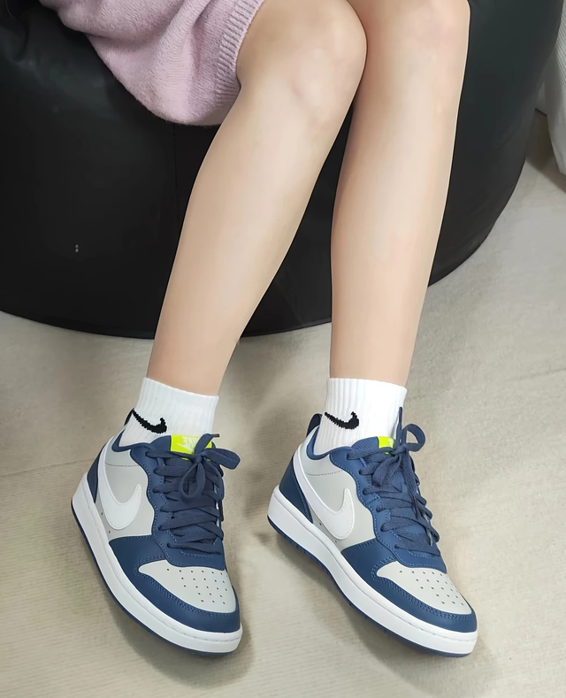 Women Nike Court Borough 2 Low-Top Skateboarding Shoes