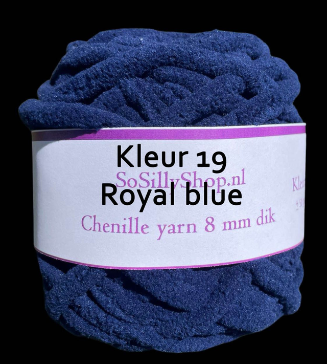 Chenille fluffy yarns 8 mm dik 45 grams