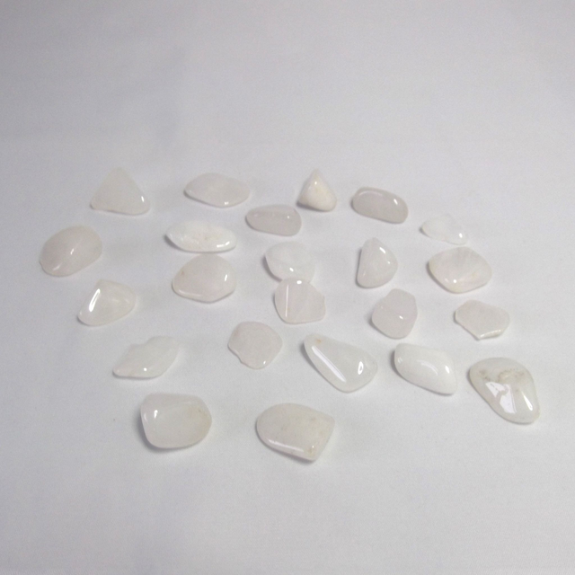 Snowy quartz tumble stones