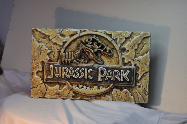 - Plaque Jurassic Park -
