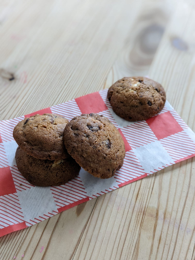 Brown butter chocolate biscuits