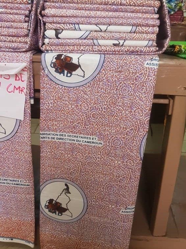 Pagne Organisation des secrétaires Cameroun