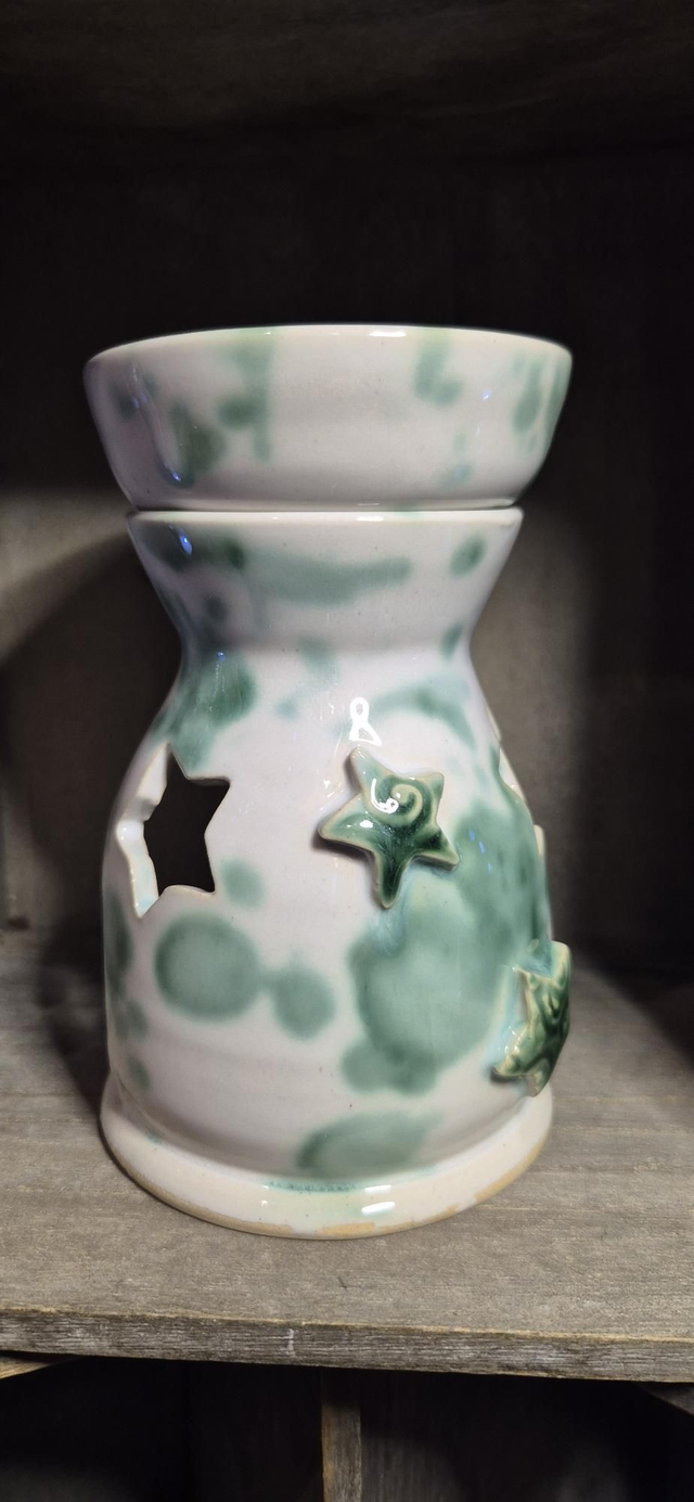 CHRISTMAS Holly and Ivy Wax Burner 2 piece