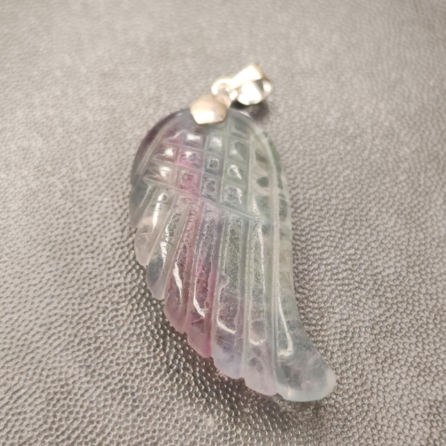 Pendentif fluorite arc en ciel 