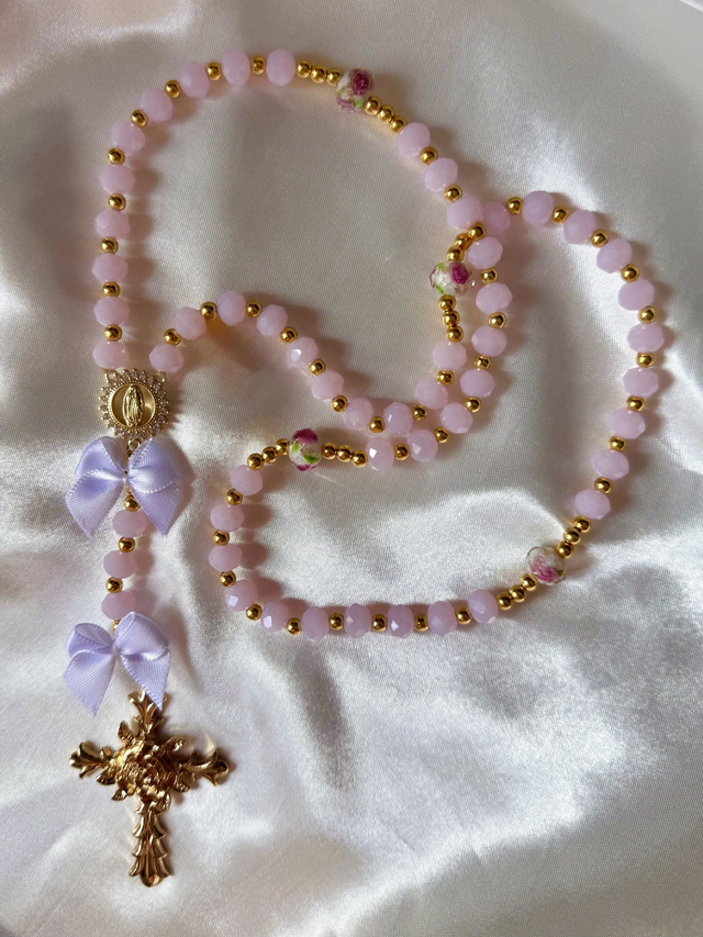 Chapelet É L I S H E V A