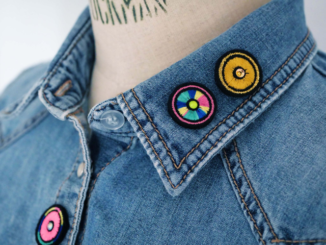 Pupille (Pins brodé machine)