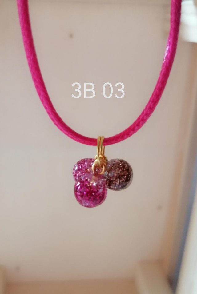 Collier 3B 03