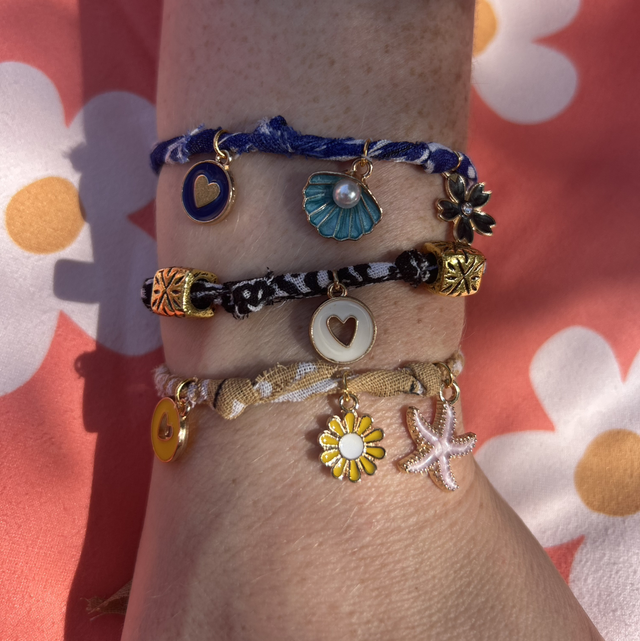 Réalise tes 3 bracelets bandana 