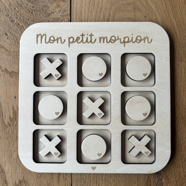 Morpion en bois avec son sac de rangement