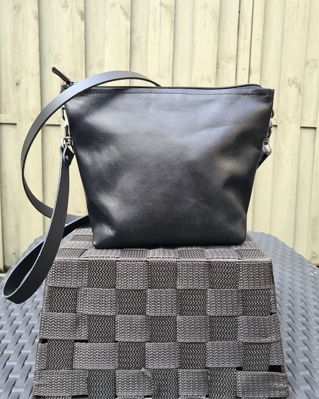 Sac bandoulière cuir agneau noir