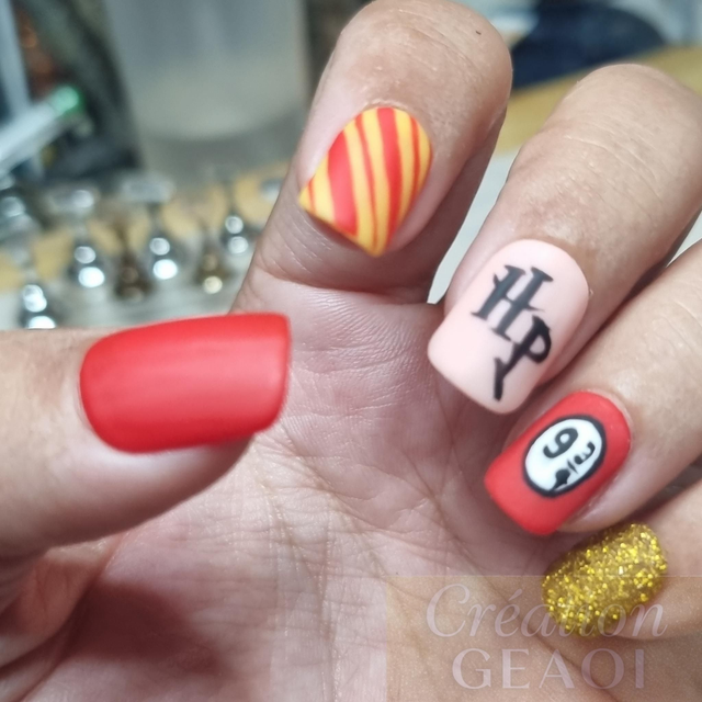 Harry Académie little carré S créer sur commande délai de 7jours ouvrable 