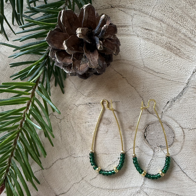 Les Boucles d’oreille en perle de rocaille 