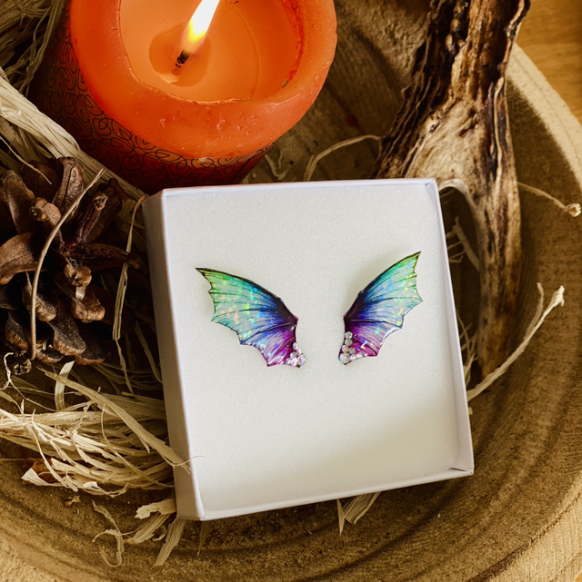 Petites dragonnes holographiques - puces d’oreille 