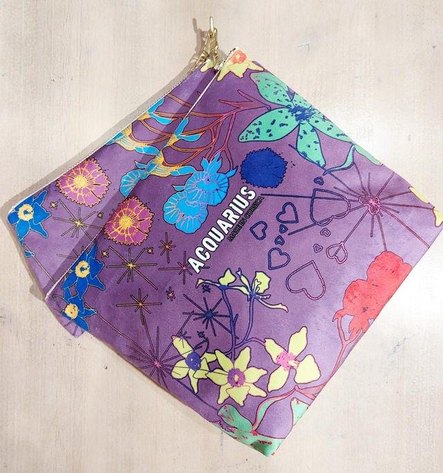 Orchidée Pourpre. Pochette et trousse en velours. 