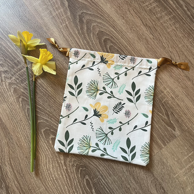 Kellie Drawstring Bag